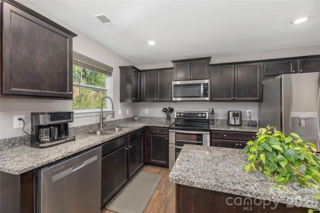 220 Roper Street, Candler, NC 28715