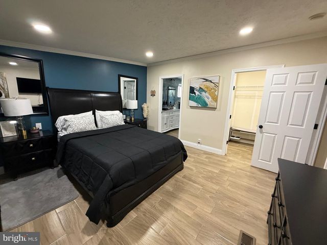 104 PRINCE CHARLES LN, Dumfries, VA 22026