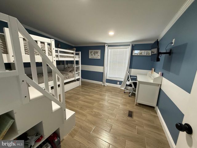 104 PRINCE CHARLES LN, Dumfries, VA 22026