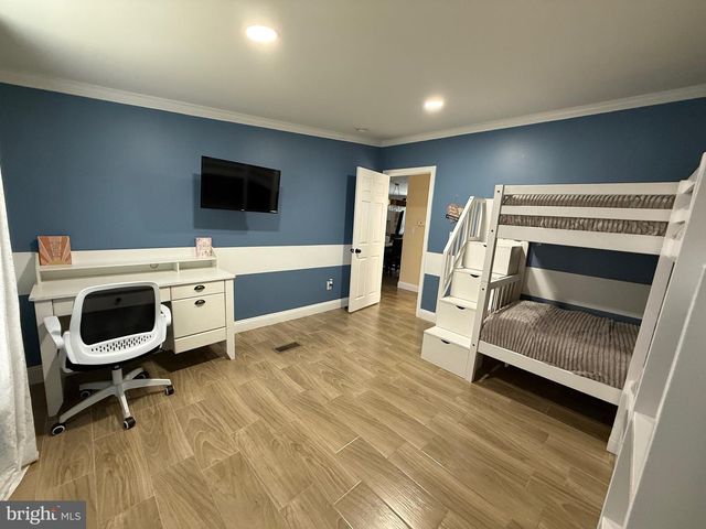 104 PRINCE CHARLES LN, Dumfries, VA 22026