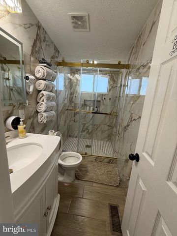 104 PRINCE CHARLES LN, Dumfries, VA 22026