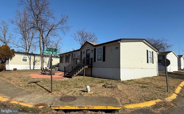 104 PRINCE CHARLES LN, Dumfries, VA 22026