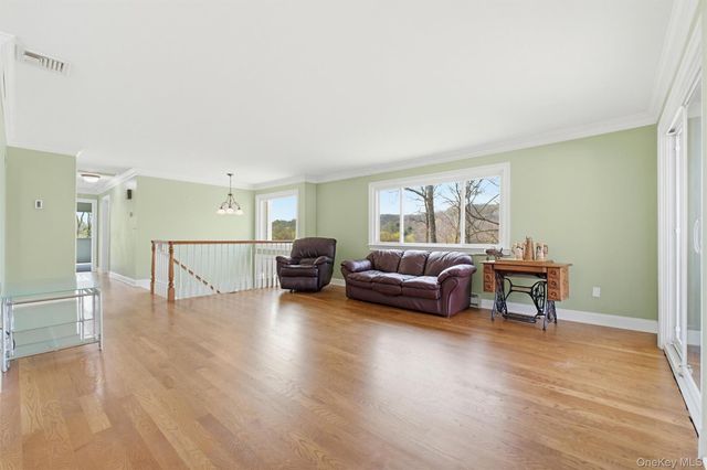 47 Stonehouse Road, Somers, NY 10589