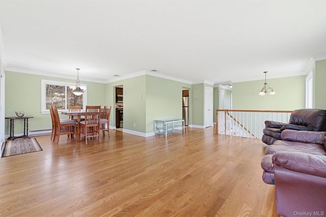 47 Stonehouse Road, Somers, NY 10589