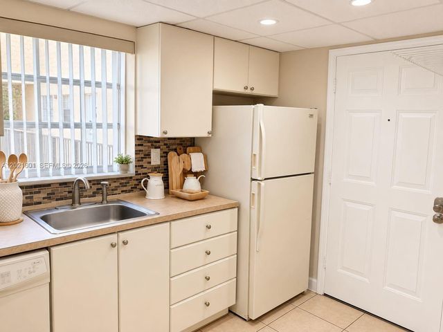 8650 SW 109th Ave 3-223, Miami, FL 33173