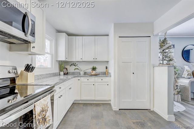 1902 Moorhouse Street, Ferndale, MI 48220