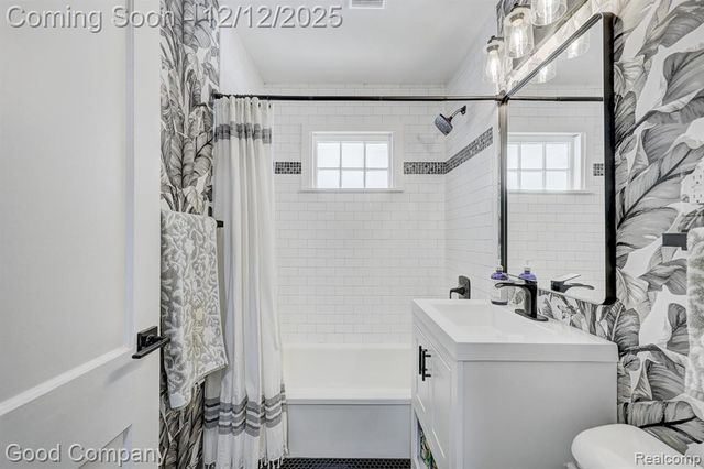 1902 Moorhouse Street, Ferndale, MI 48220