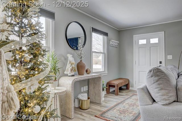 1902 Moorhouse Street, Ferndale, MI 48220