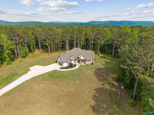 181 Robinson Road, Gurley, AL 35748