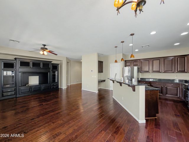 4084 N 161st Drive, Goodyear, AZ 85395