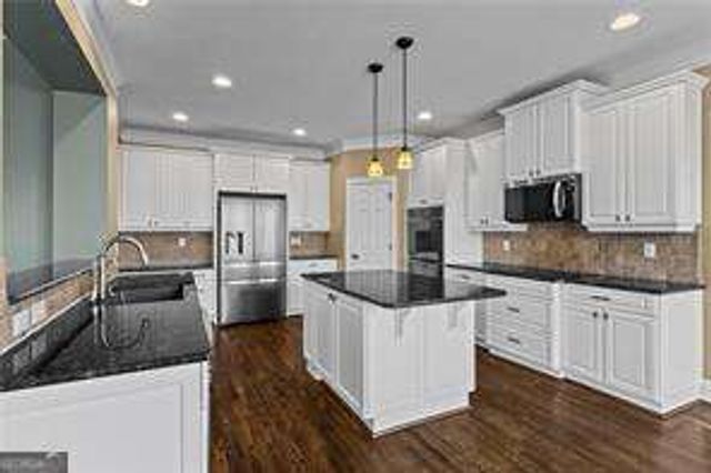 512 Twilley Ridge Road SW, Smyrna, GA 30082