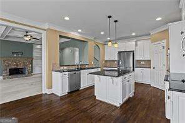 512 Twilley Ridge Road SW, Smyrna, GA 30082