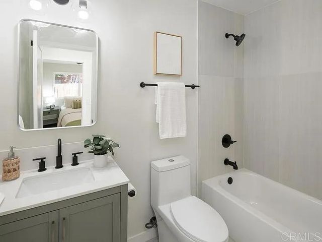 8764 68 Lamar Street, Spring Valley, CA 91977