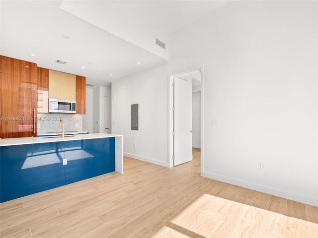 2655 S Bayshore Dr 1707, Miami, FL 33133