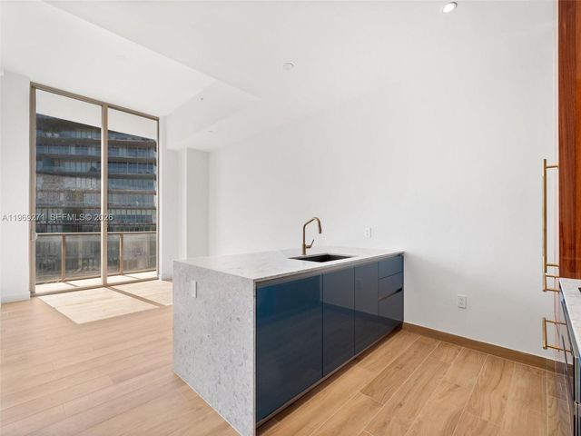 2655 S Bayshore Dr 1707, Miami, FL 33133