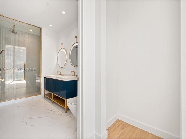 2655 S Bayshore Dr 1707, Miami, FL 33133