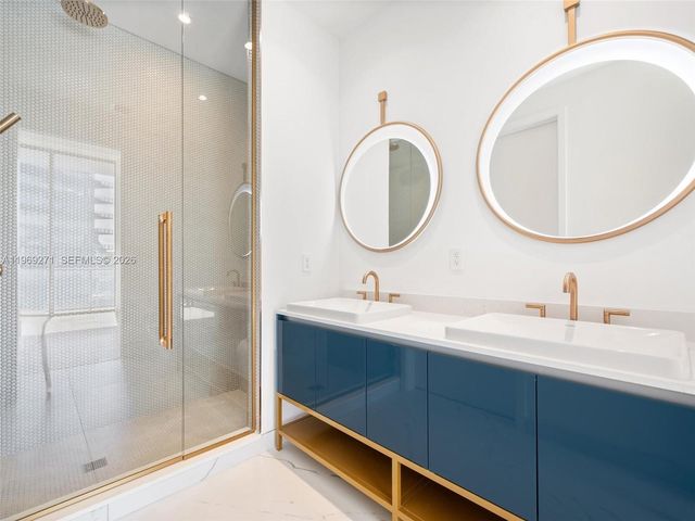 2655 S Bayshore Dr 1707, Miami, FL 33133