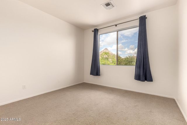 5902 W GAMBIT Trail, Phoenix, AZ 85083