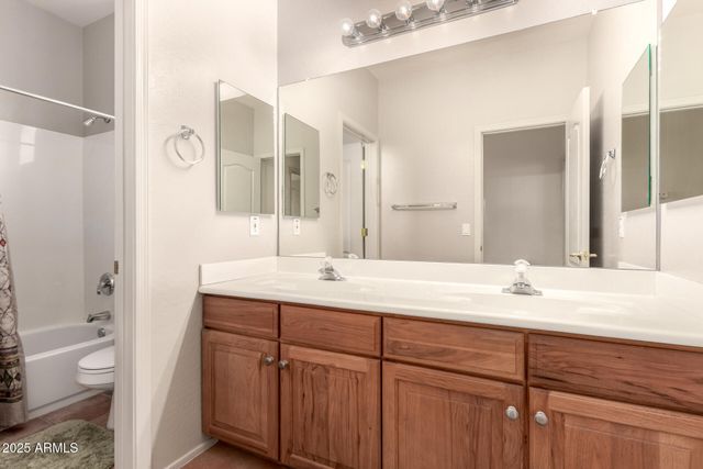 5902 W GAMBIT Trail, Phoenix, AZ 85083