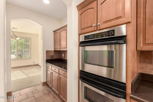 5902 W GAMBIT Trail, Phoenix, AZ 85083