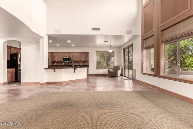 5902 W GAMBIT Trail, Phoenix, AZ 85083