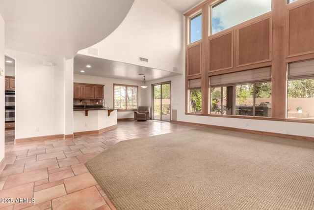 5902 W GAMBIT Trail, Phoenix, AZ 85083