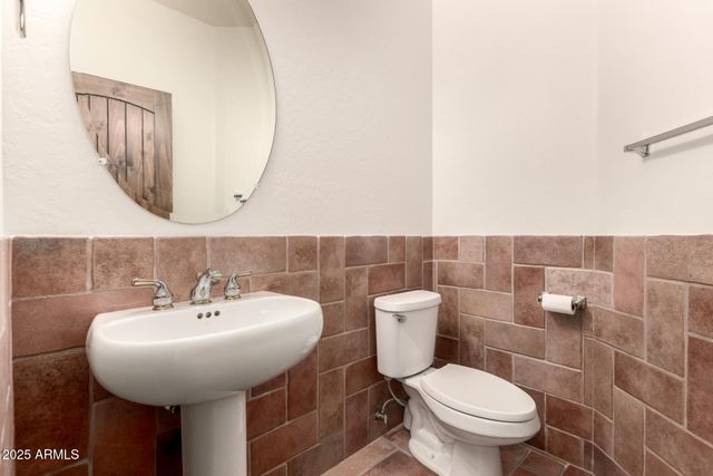 5902 W GAMBIT Trail, Phoenix, AZ 85083