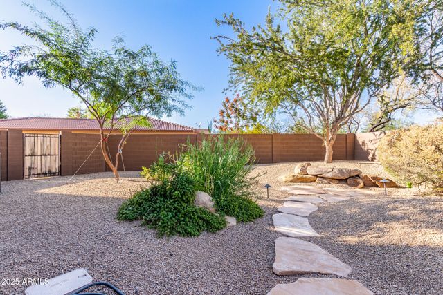 5902 W GAMBIT Trail, Phoenix, AZ 85083