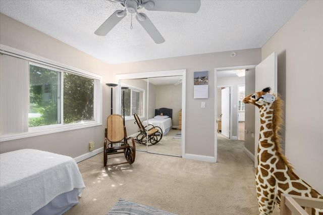 329 Garden Ct, Roseville, CA 95678