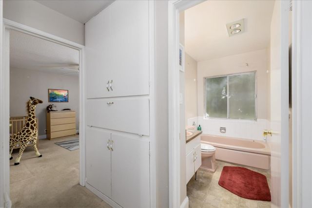 329 Garden Ct, Roseville, CA 95678