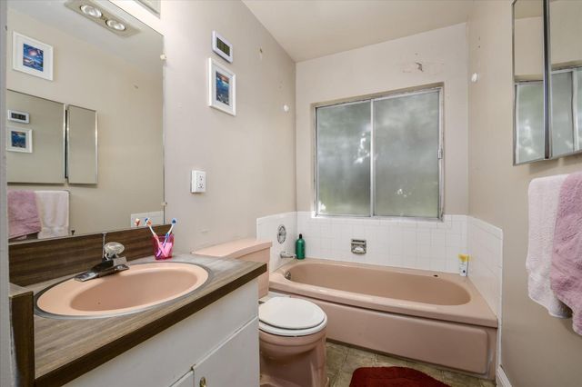 329 Garden Ct, Roseville, CA 95678