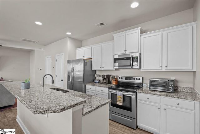 113 Mcfarlin Street, Easley, SC 29640