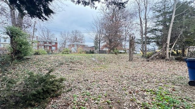 8033 Washington Street, St Louis, MO 63114