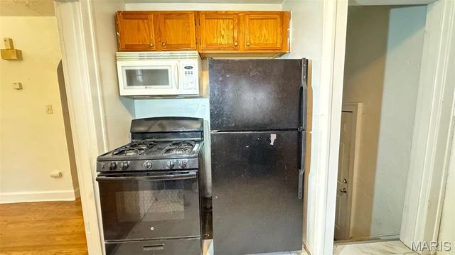 8033 Washington Street, St Louis, MO 63114