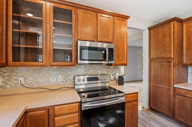1893 Clover Meadow Drive, Chaska, MN 55318