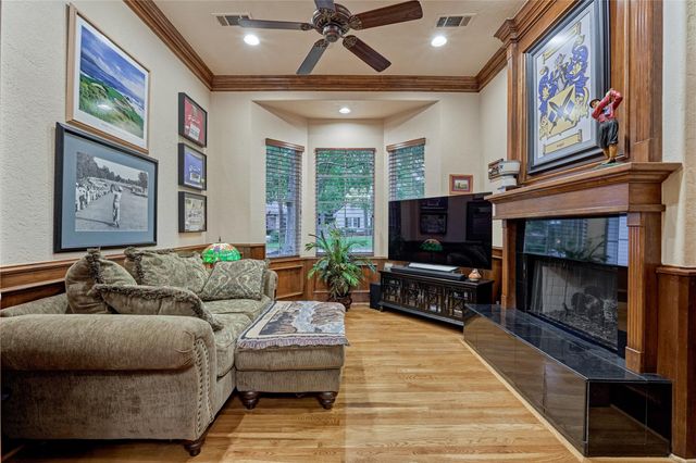 115 Wick Willow Drive, Montgomery, TX 77356