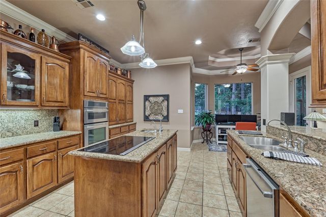 115 Wick Willow Drive, Montgomery, TX 77356