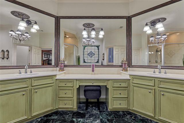 115 Wick Willow Drive, Montgomery, TX 77356