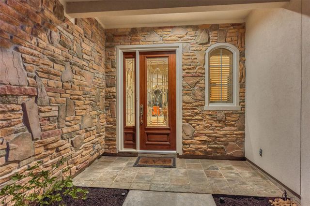 115 Wick Willow Drive, Montgomery, TX 77356