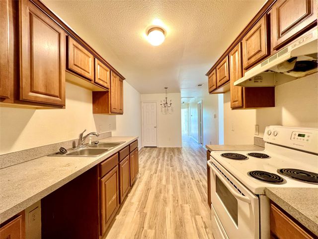 5004 Chapman Street, Fort Worth, TX 76105