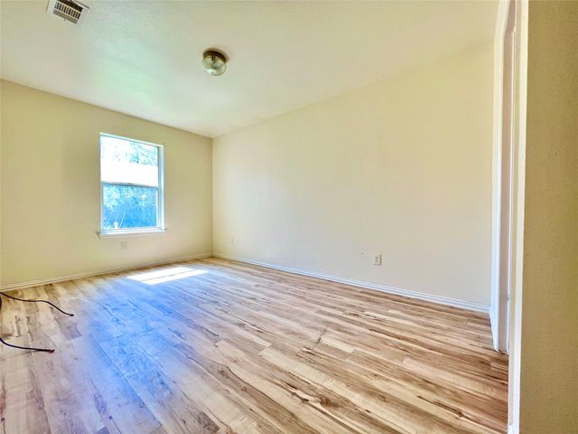 5004 Chapman Street, Fort Worth, TX 76105