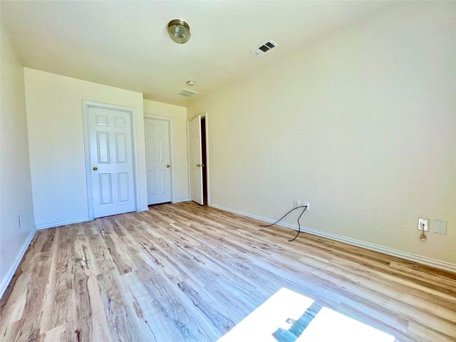 5004 Chapman Street, Fort Worth, TX 76105