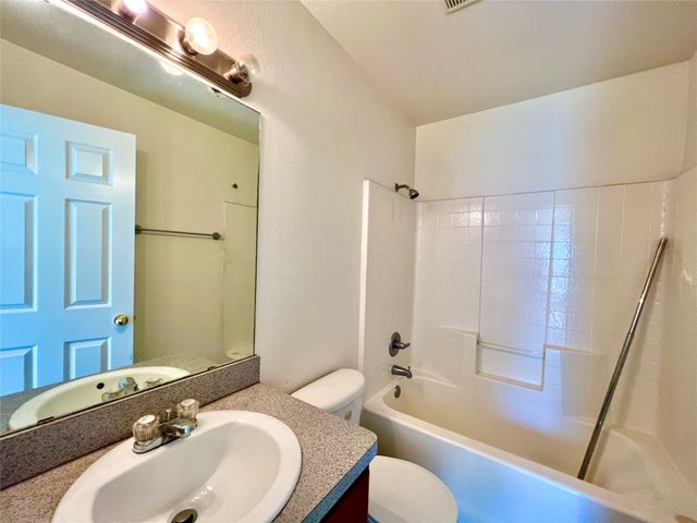 5004 Chapman Street, Fort Worth, TX 76105