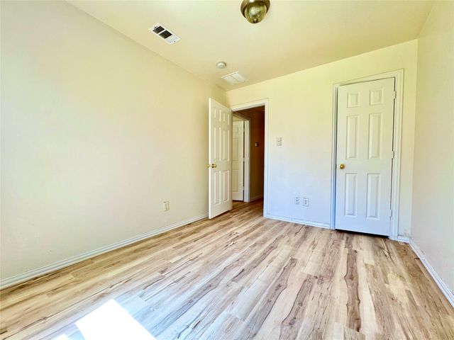 5004 Chapman Street, Fort Worth, TX 76105