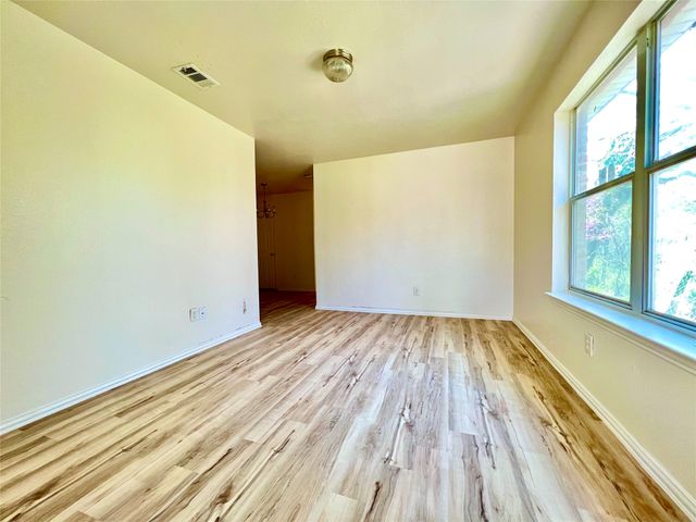 5004 Chapman Street, Fort Worth, TX 76105