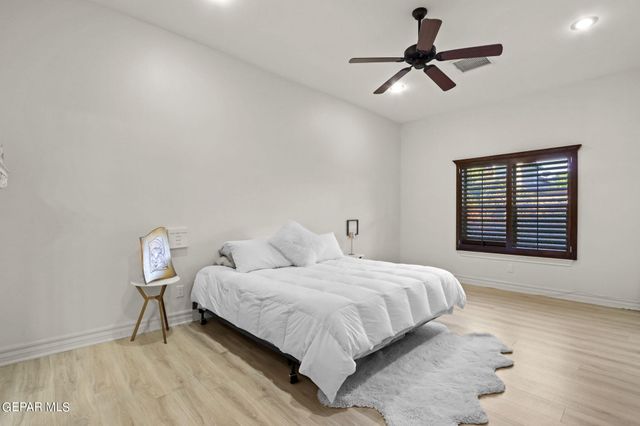 3136 BLUE DIRT Circle, El Paso, TX 79938