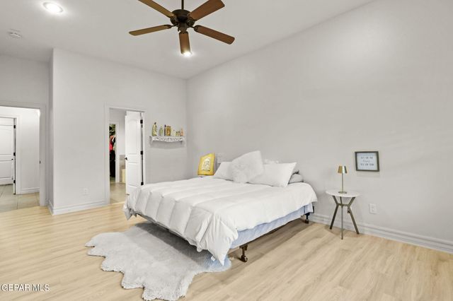 3136 BLUE DIRT Circle, El Paso, TX 79938