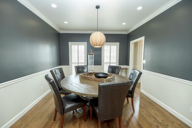 2220 Castleview Dr, Turlock, CA 95382