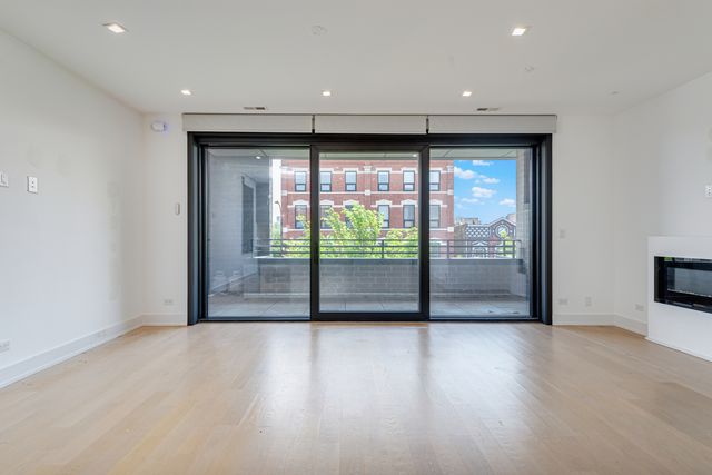 1522 W Chicago Avenue 3E, Chicago, IL 60642