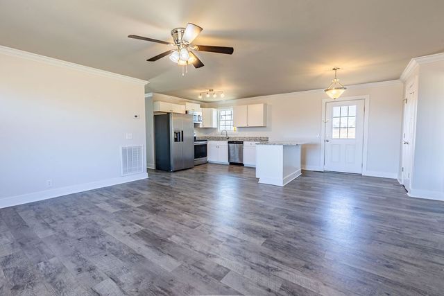 148 Airport Lake Rd, Mcminnville, TN 37110